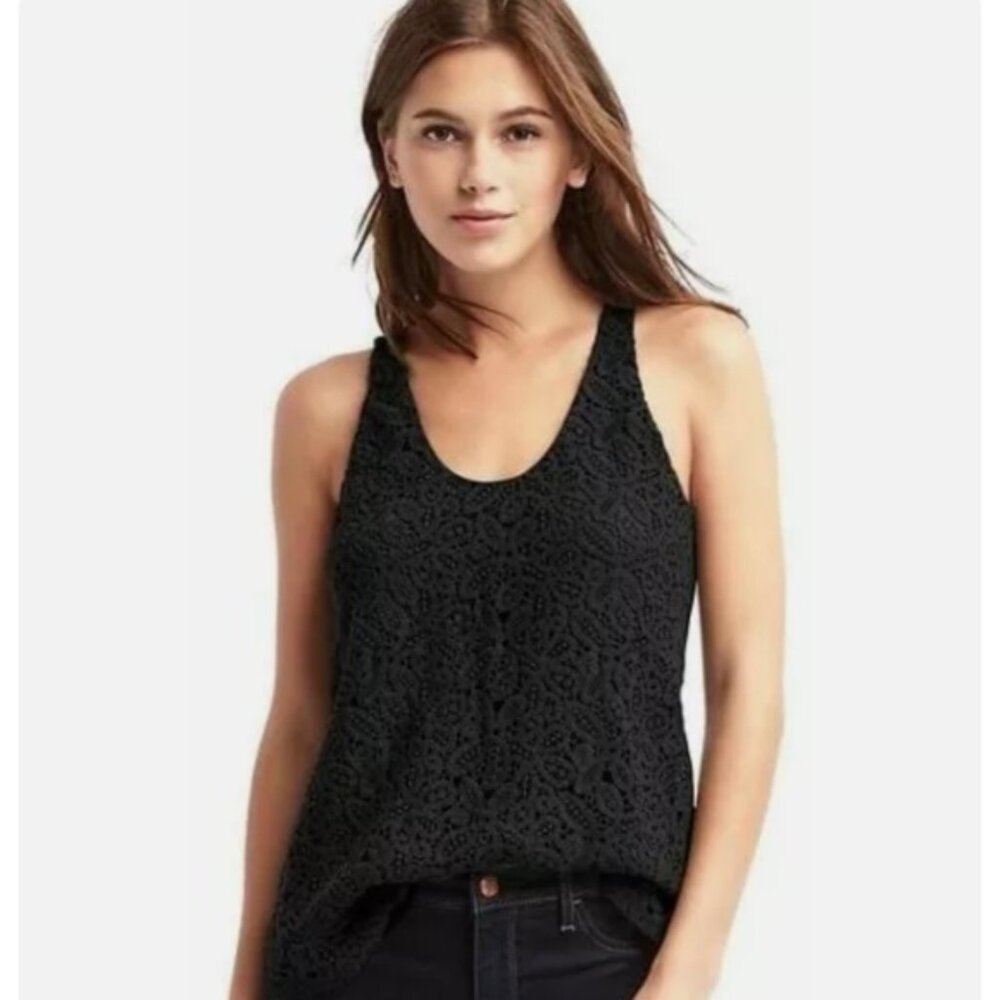 Gap Black Lace Overlay Tank Top Medium Sleeveless Scoop Neck Casual